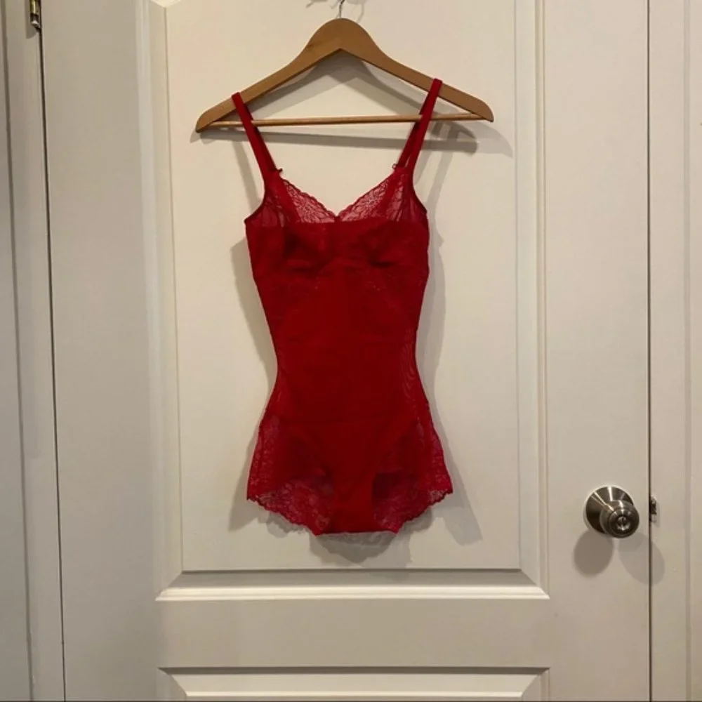 Spanx Spotlight on Lace Bodysuit in Red - Picture 5 of 6